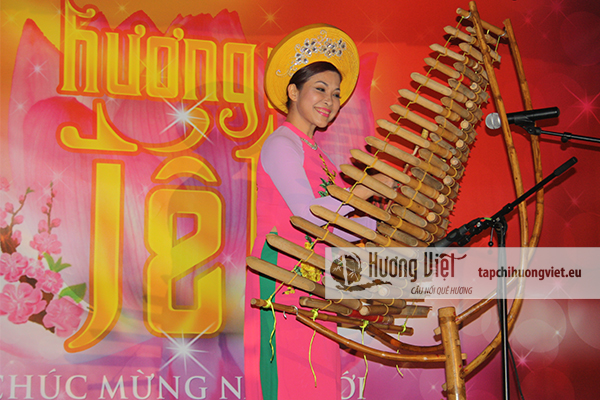 tapchihuongviet HuongTet 000