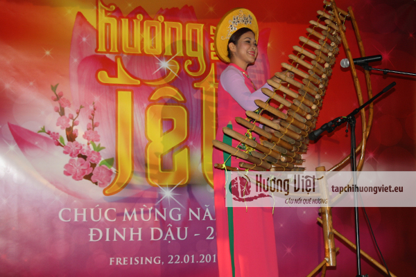 tapchihuongviet HuongTet 000