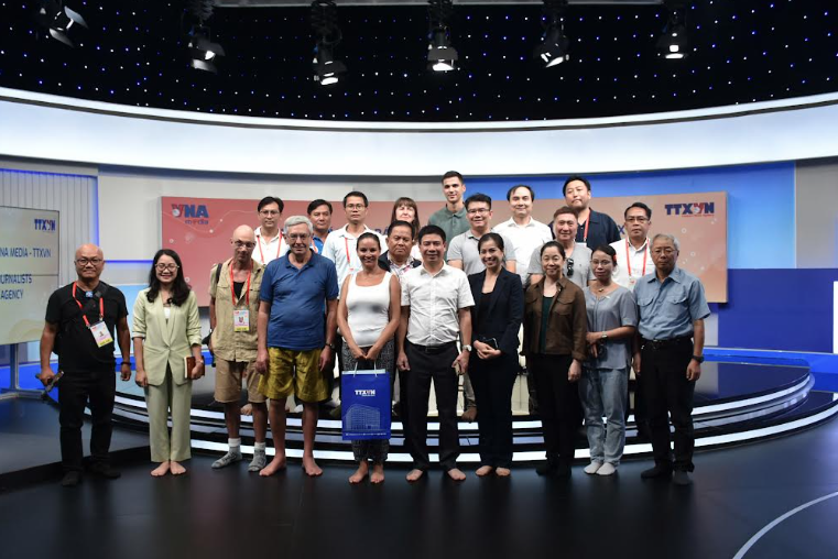 tapchihuongviet.eu 2025 08 29 um 17.57.00