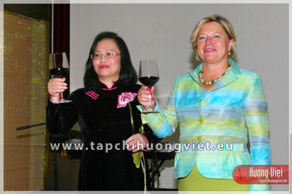 tapchihuongviet_qk_000