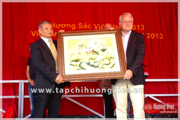 tapchihuongviet_huonsacviet_000