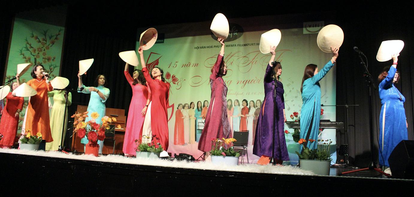 Hội văn hóa phụ nữ Mifafa kỷ niệm 15 năm thành lập với chương trình nghệ thuật đầy cảm xúc tại Frankfurt am Main