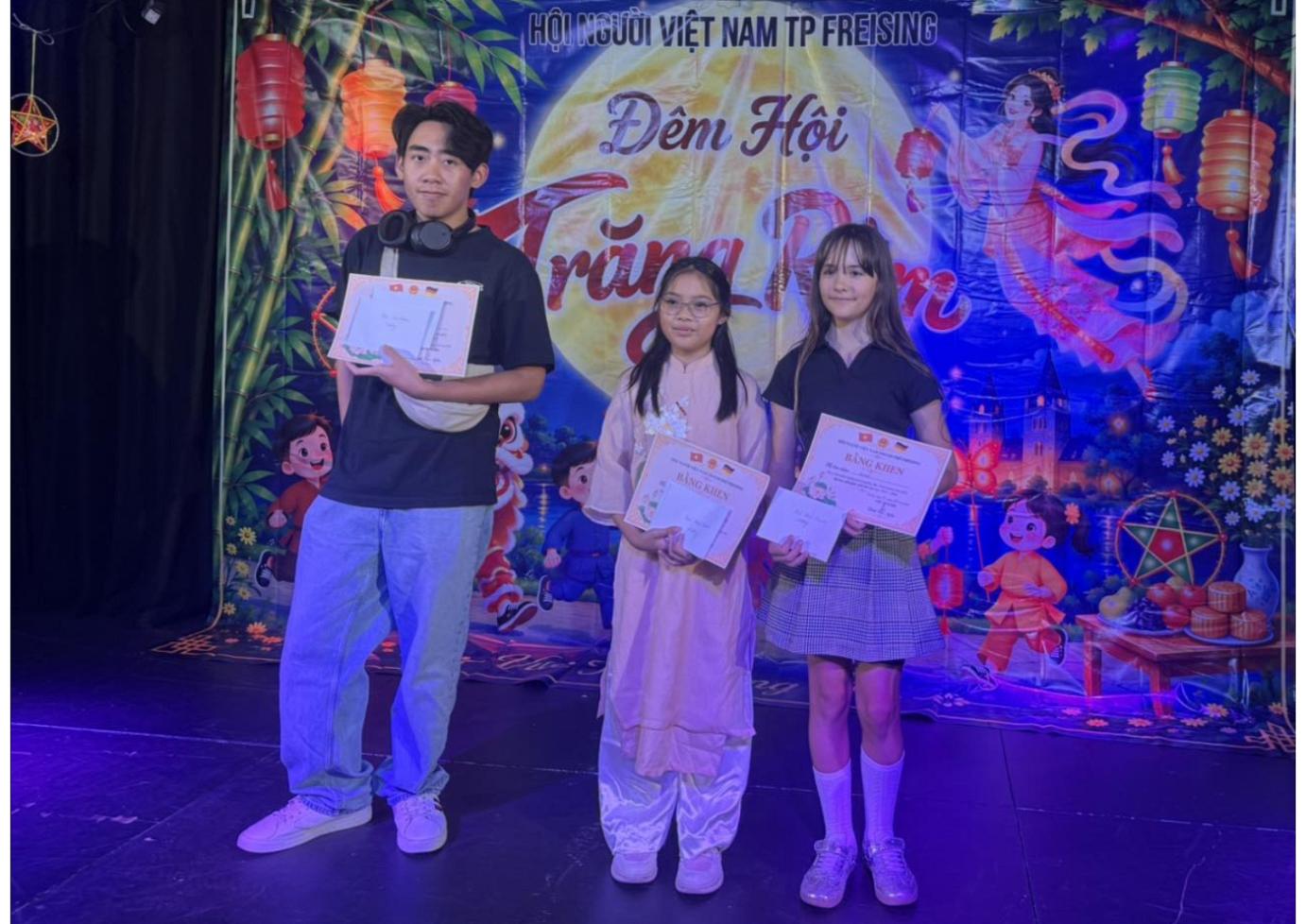 tapchihuongviet trungthu freising1 1