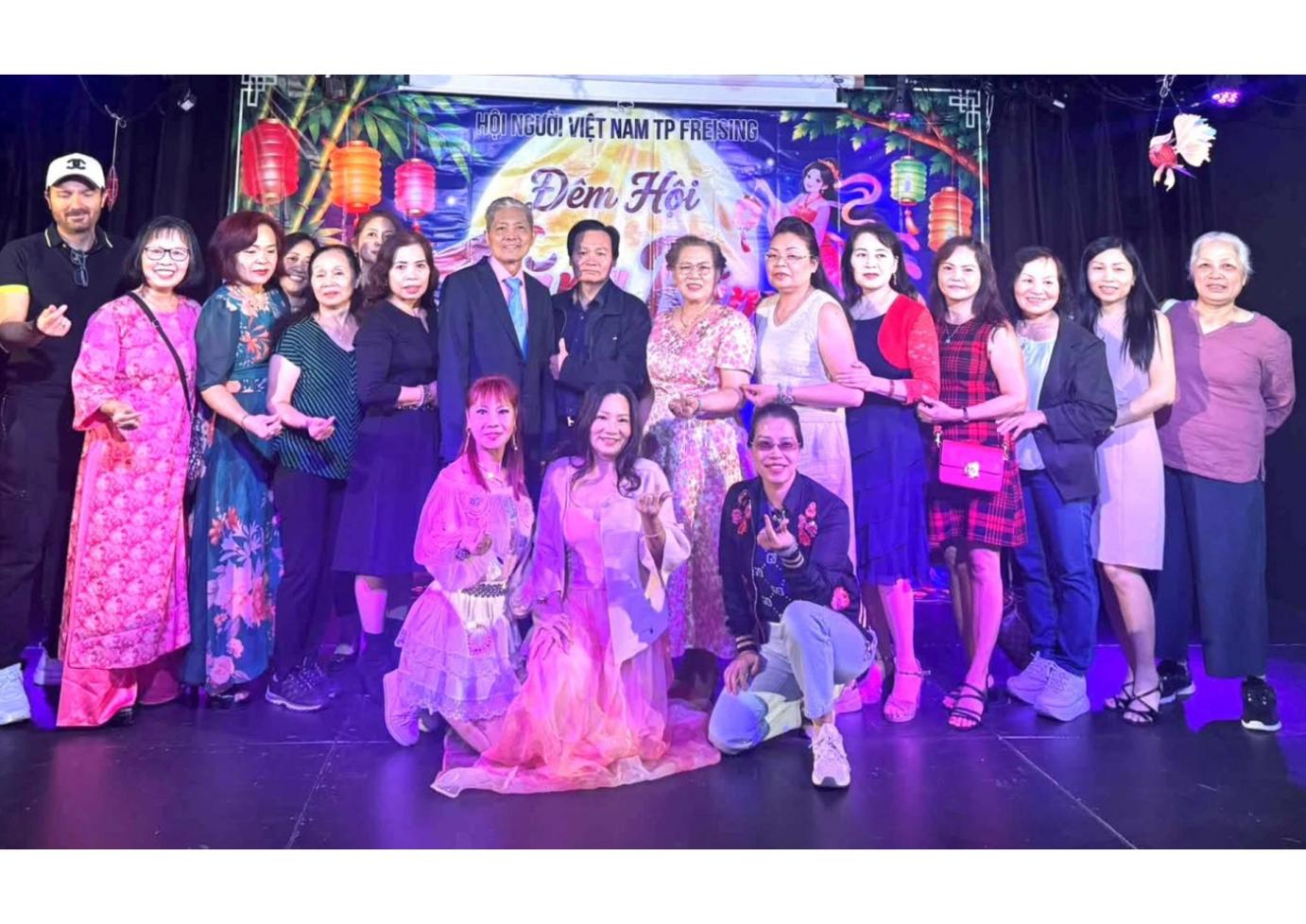 tapchihuongviet trungthu freising1 1