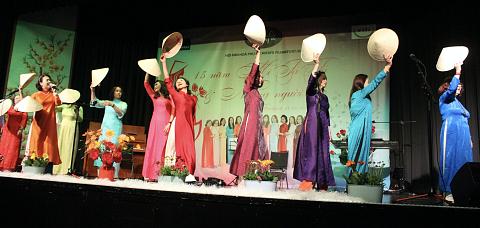 Hội văn hóa phụ nữ Mifafa kỷ niệm 15 năm thành lập với chương trình nghệ thuật đầy cảm xúc tại Frankfurt am Main